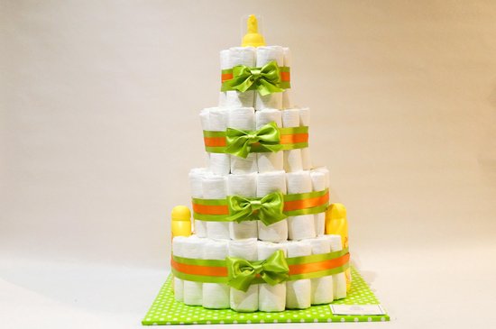 Luiertaart - Pampertaart Neutraal 4 Laags Zwitsal 200 - 96 Pampers - Groen Oranje