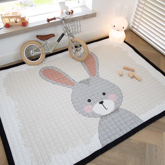 Love by Lily - groot speelkleed - Hop Up And Down Rabbit - 150x200cm